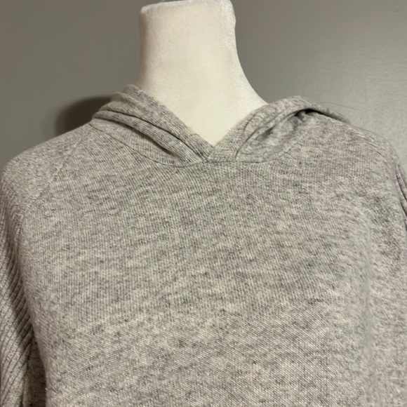 Rag Poets Gray Hooded Long Sleeve Sweater, Size Medium - Picture 2 of 7